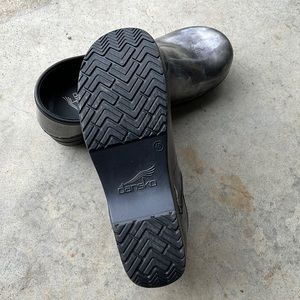 Dansko Women’s clogs